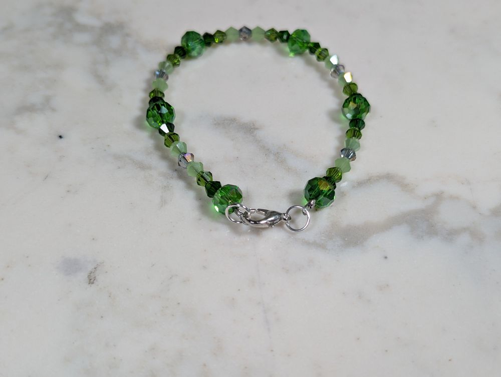 Green Glass Bead Bracelet
